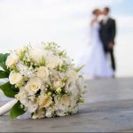 No mês das noivas, conheça franquias que custam menos que um casamento