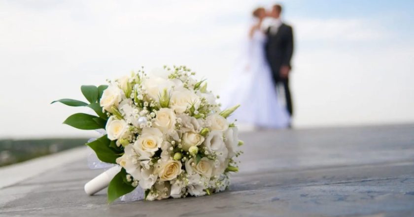 No mês das noivas, conheça franquias que custam menos que um casamento
