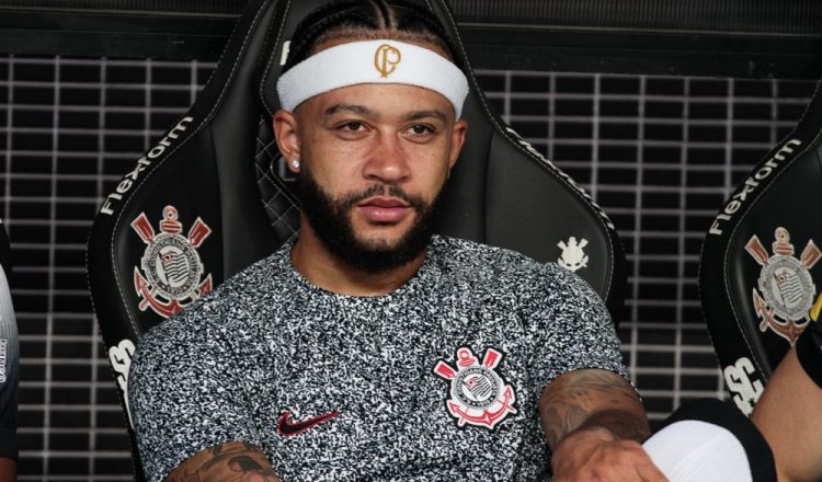 Memphis Depay fecha acordo com o Corinthians para pagamento de dívida milionária aos poucos
