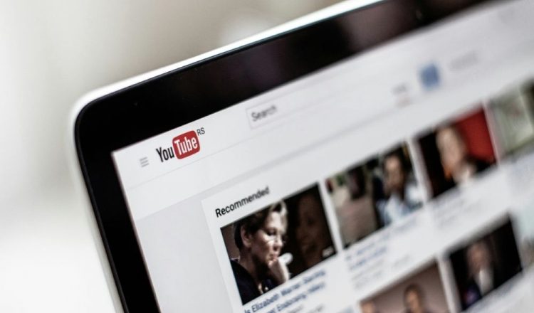 YouTube exclui vários canais por violarem normas de proteção infantil