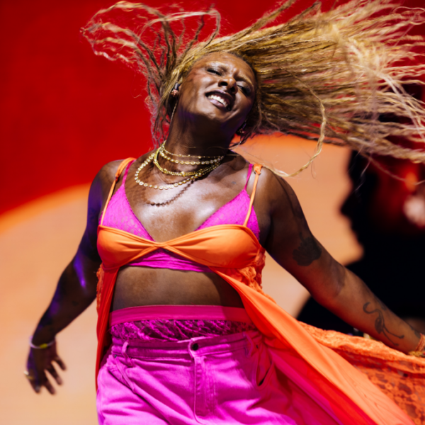 Show exclusivo de Liniker marca o encerramento do Festival Estilo Brasil em 14 de dezembro