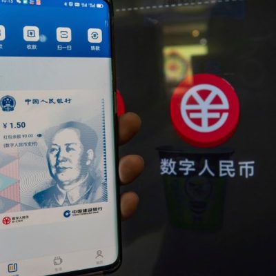 China intensifica uso do yuan digital e rivaliza com o dólar em transações internacionais