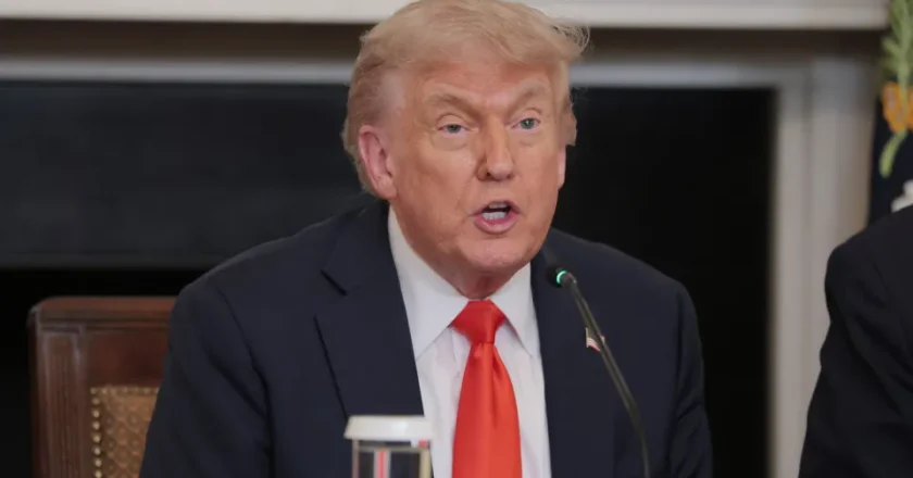 Trump desdenha plano do Irã como “lixo” e ameaça a trégua em risco