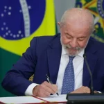 Lula estabelece diretrizes para a regulação das grandes empresas de tecnologia no Brasil