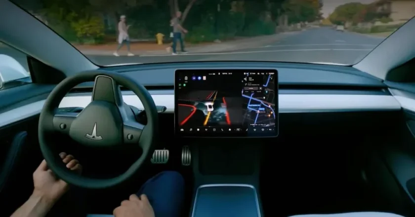 Tesla elimina recurso de piloto automático gratuito na Holanda e implementa modelo de assinatura para direção assistida