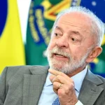 Lula destina R$ 30 bilhões para modernização da frota de motoristas de aplicativos
