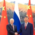 Putin e Xi Jinping selam 20 novos tratados para reforçar laços estratégicos em Pequim