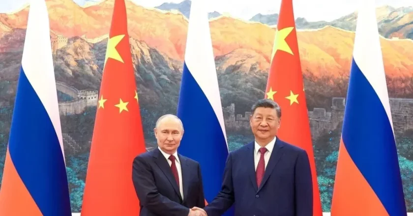 Putin e Xi Jinping selam 20 novos tratados para reforçar laços estratégicos em Pequim