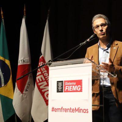Zema expõe Flávio Bolsonaro ao revelar ligação com o ‘bancário criminoso’ Daniel Vorcaro