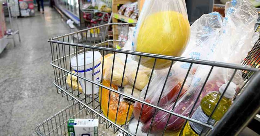 Lula destaca que a redução nos preços dos alimentos é mais significativa que avanços nas pesquisas eleitorais