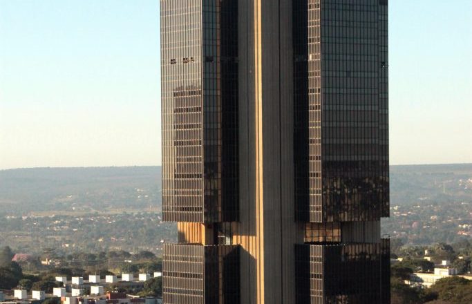 Banco Central reduz a taxa Selic para 14% ao ano em decisão recente