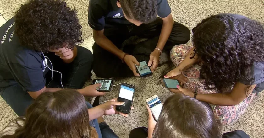 Plataformas sociais voltadas para jovens têm prazo até setembro para divulgar relatórios de transparência
