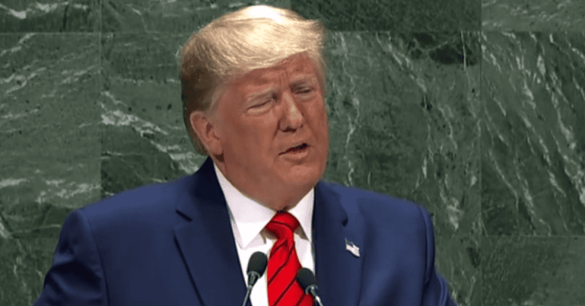 Trump atinge novo patamar de rejeição popular