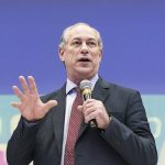 Ciro se aproxima da vitória no primeiro turno ao empatar com Elmano no Ceará