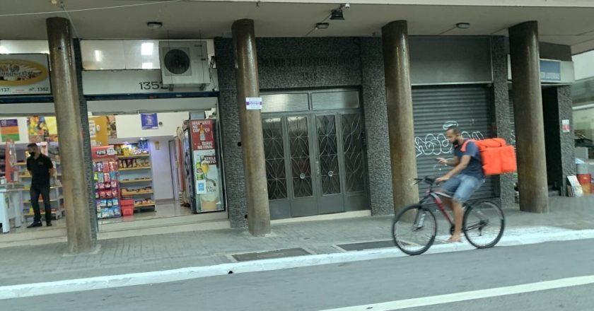 Projeto prevê micropensão com aporte de plataformas para informais