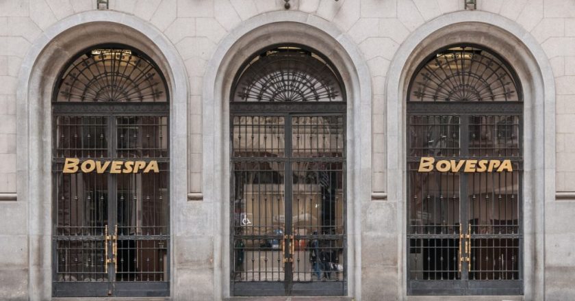 Nova bolsa levanta R$ 360 milhões para desafiar B3