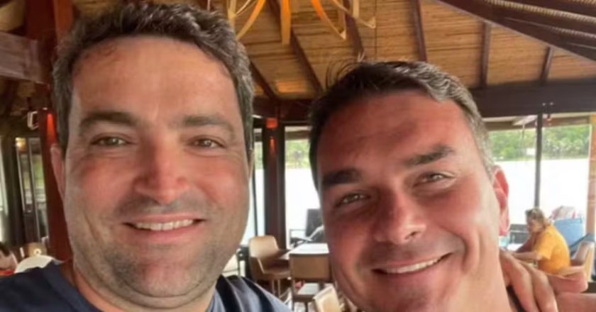 Flávio Bolsonaro é investigado por possível participação oculta em casa de apostas no Piauí